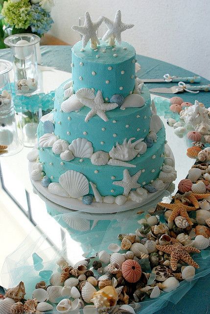 Under the ocean themed cakes