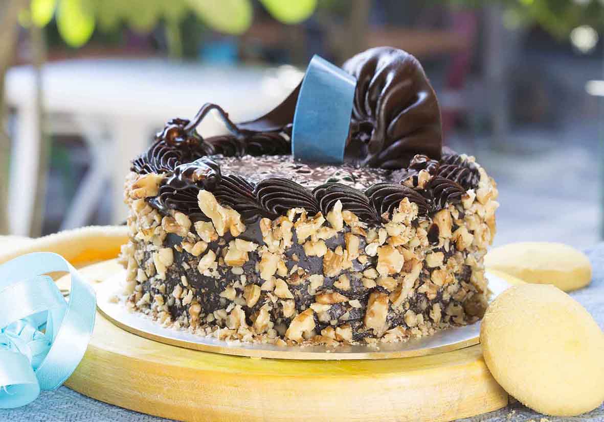 Reviews of Crust N Cakes, DLF Phase 3, Gurgaon | Zomato