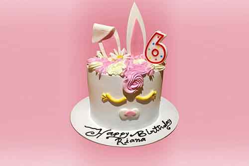 cute rabbit birthday cake