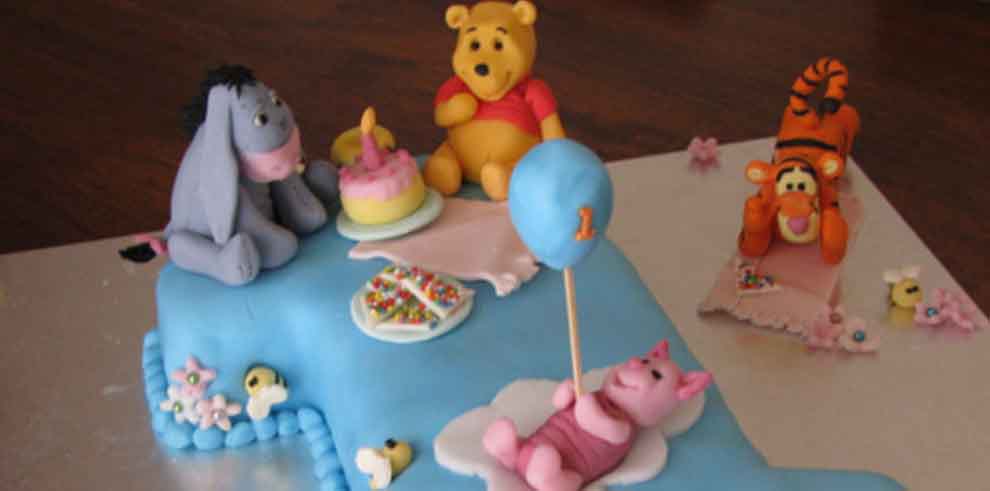 pooh birthday cake price