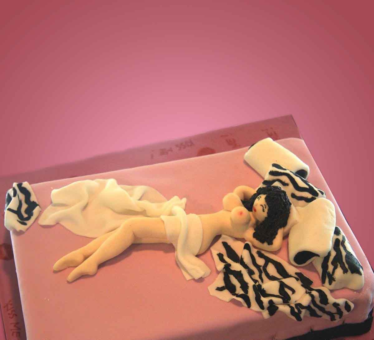 Sexy lady adult birthday cakes