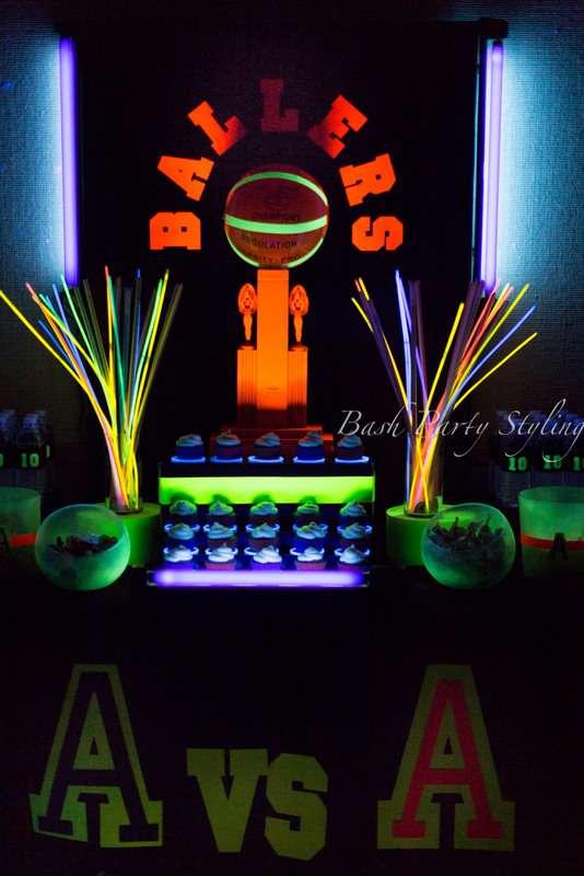 1-boys-glow-in-the-dark-basketball-birthday-party