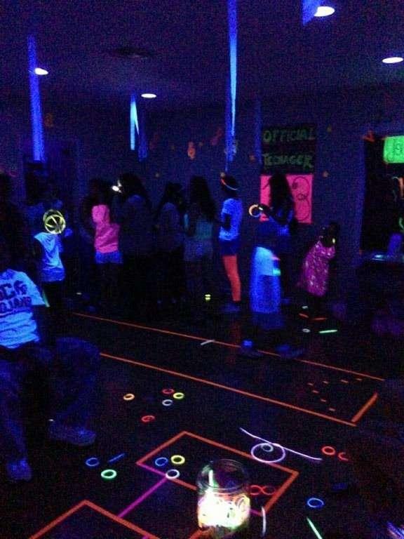 12-glow-in-the-dark-game-ideas