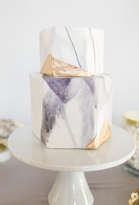 2016_bridescom-Editorial_Images-08-modern-wedding-cakes-large-modern-wedding-cakes-katie-shuler