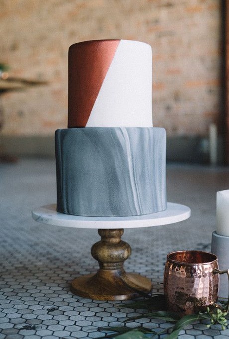 2016_bridescom-Editorial_Images-08-modern-wedding-cakes-large-modern-wedding-cakes-shelia-nolt